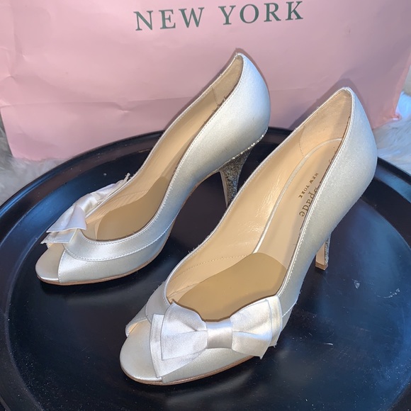 Kate Spade  Ivory / Gold Glitter Heels Pumps - Picture 1 of 15